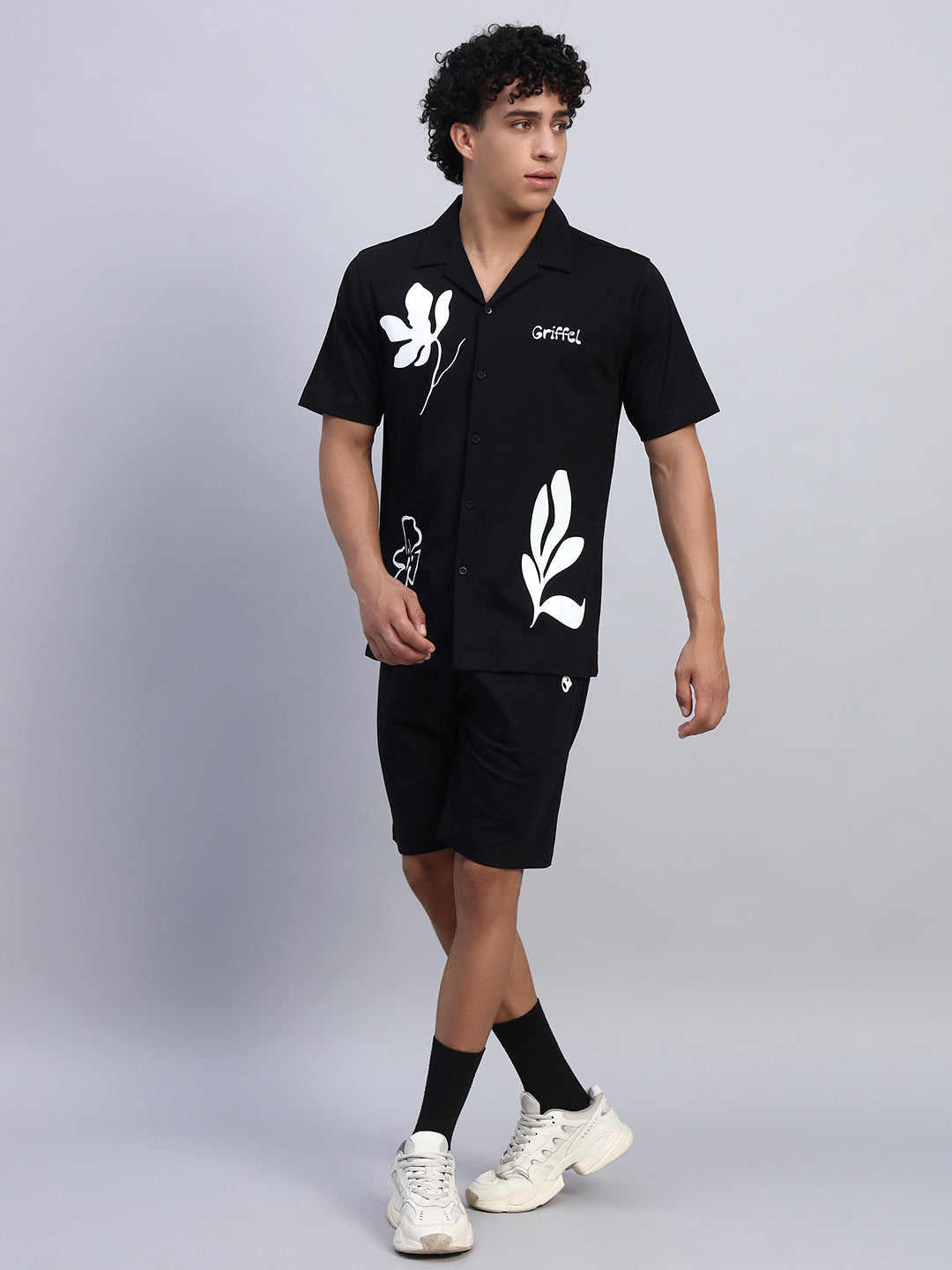 WHITE LEAF FLOWER SHIRT 🌿