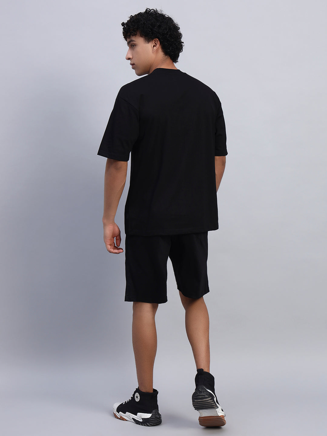 KOREAN NECK GRIFFEL OVERSIZED T-SHIRT