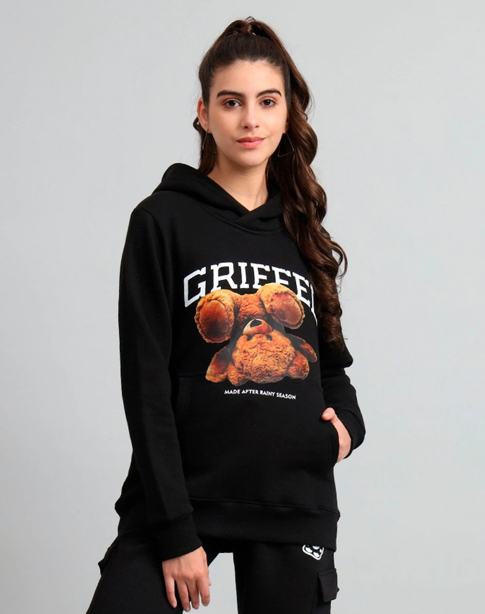 Griffel Women's Black Bear Print Regular Fit 100% Cotton Fleece Hoodie Sweatshirt - griffel