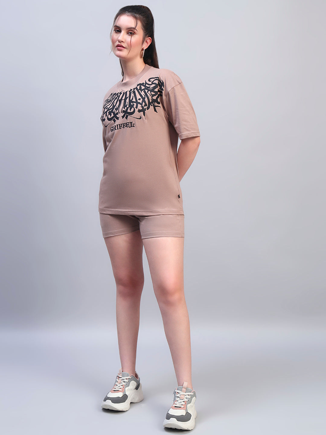 KOREAN GRIFFEL OVERSIZED T-SHIRT