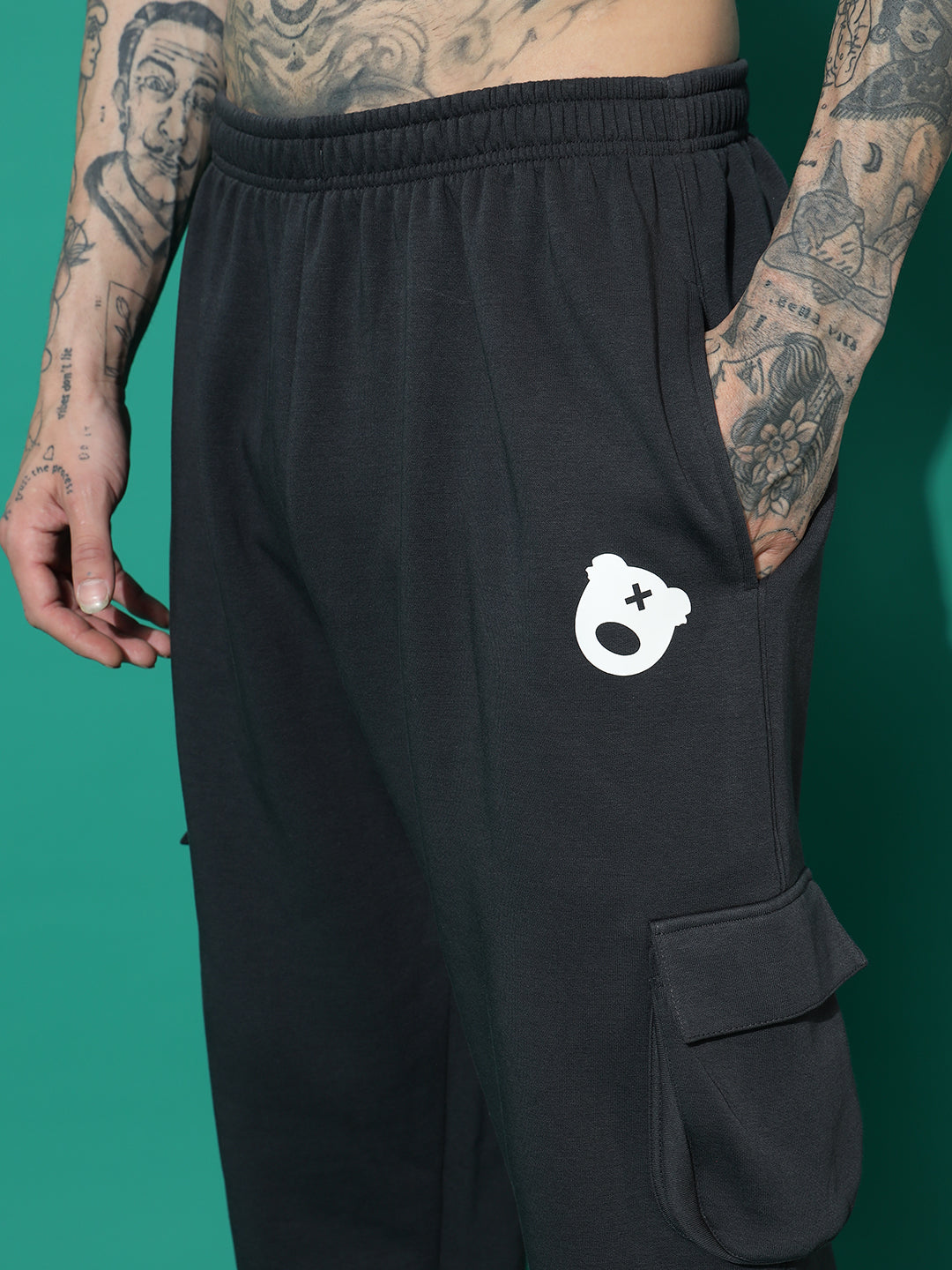 Box Pocket Oversized Trackpants