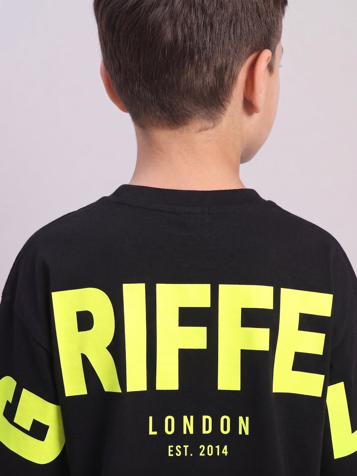 BACK GRIFFEL BOYS OVERSIZED T-SHIRT AND SHORTS SET 💚