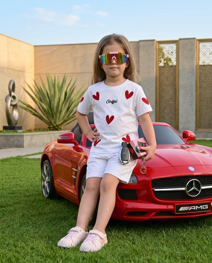 ALL OVER HEARTS GIRLS OVERSIZED T-SHIRT AND SHORTS SET ♥️