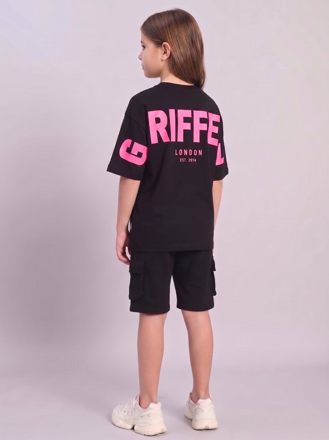 BACK GRIFFEL GIRLS OVERSIZED T-SHIRT AND SHORTS SET 💖