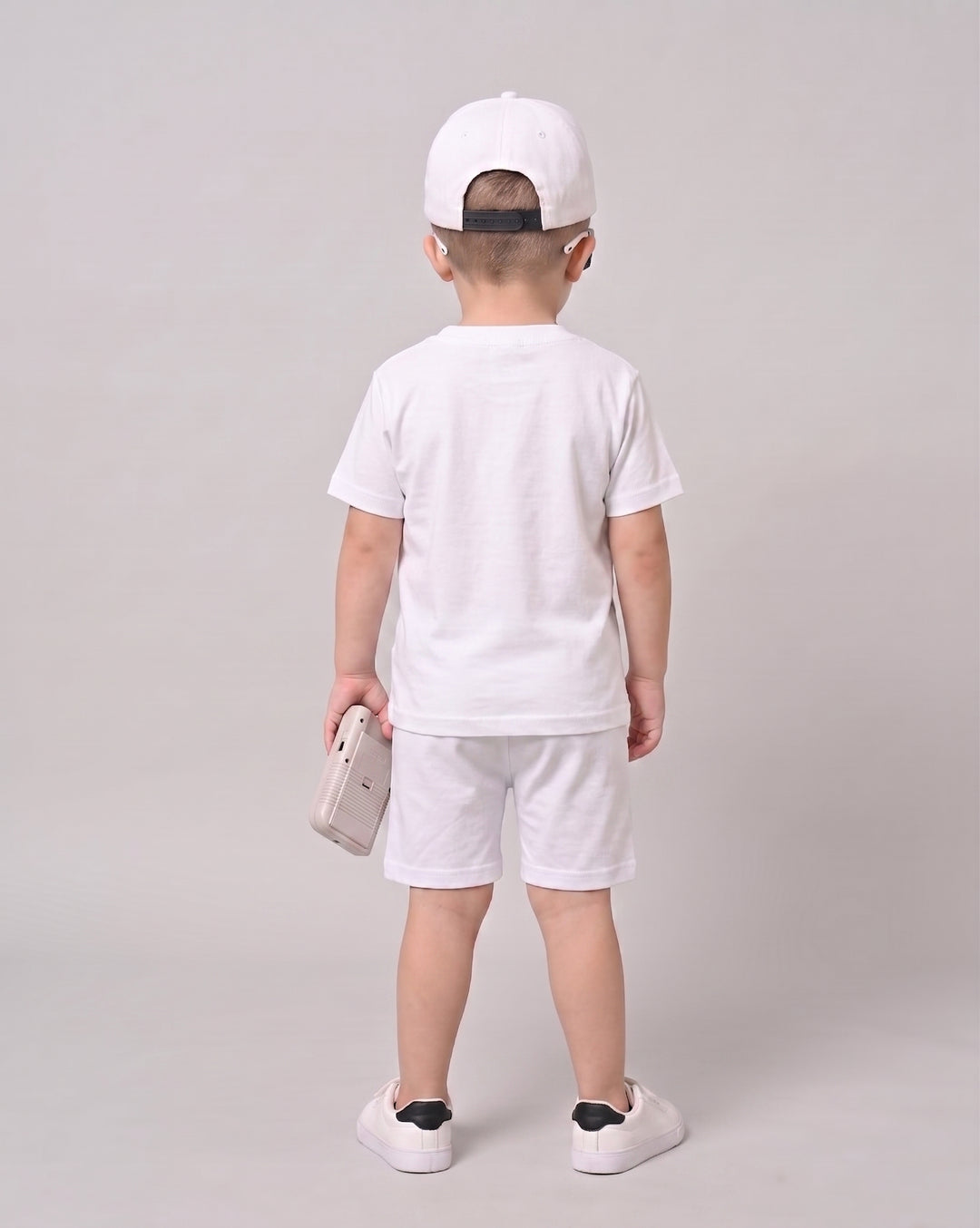 ALL OVER HEARTS BOYS WHITE OVERSIZED T-SHIRT AND SHORTS SET ♥️