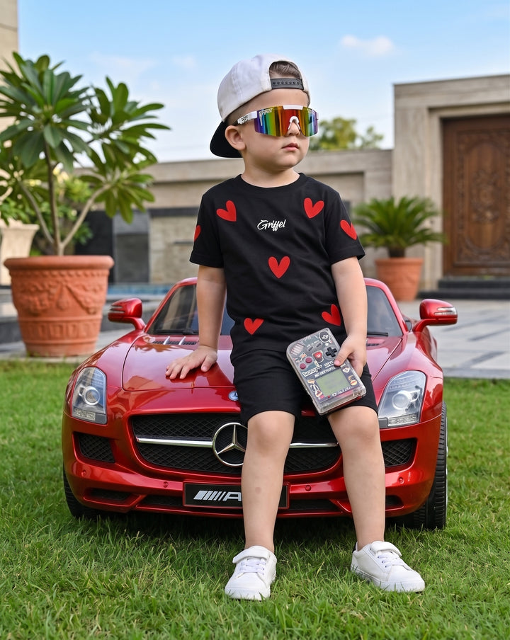 ALL OVER HEARTS BOYS OVERSIZED T-SHIRT AND SHORTS SET ♥️