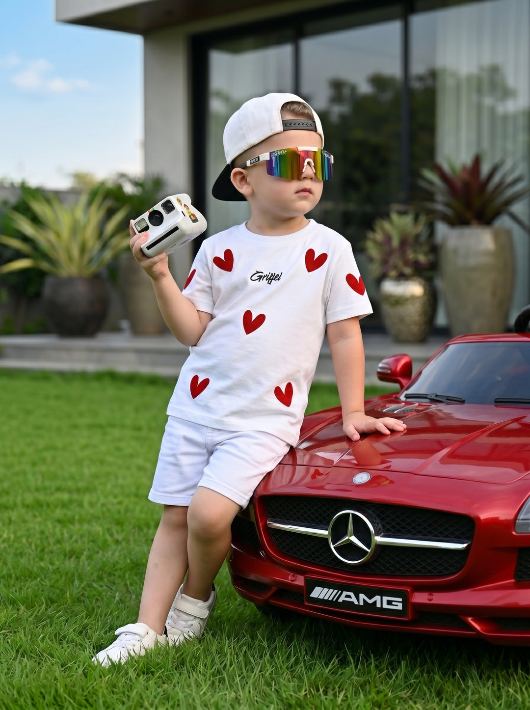 ALL OVER HEARTS BOYS WHITE OVERSIZED T-SHIRT AND SHORTS SET ♥️