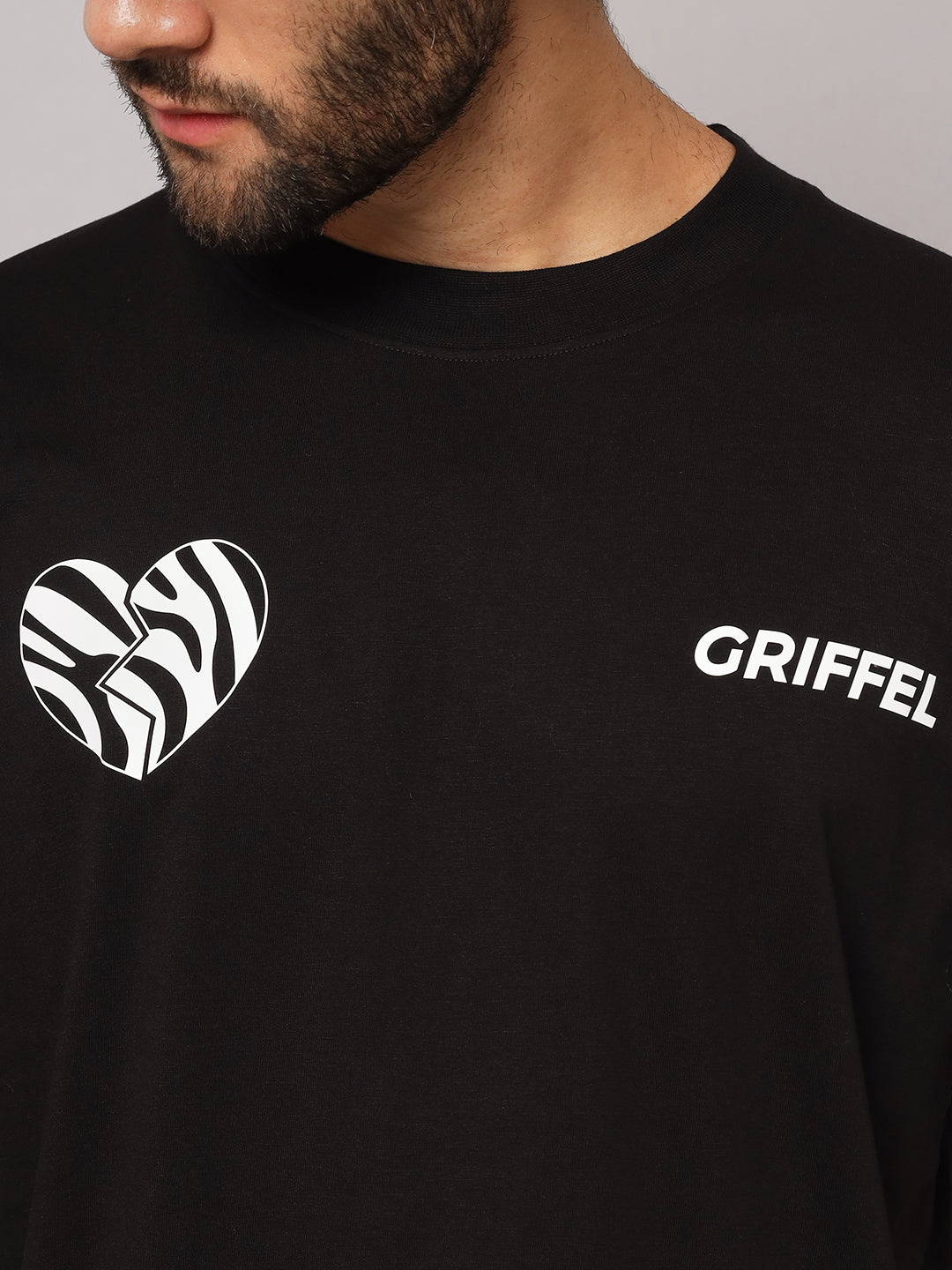 GRIFFEL Men Black Broken Heart Oversized T-shirt - griffel